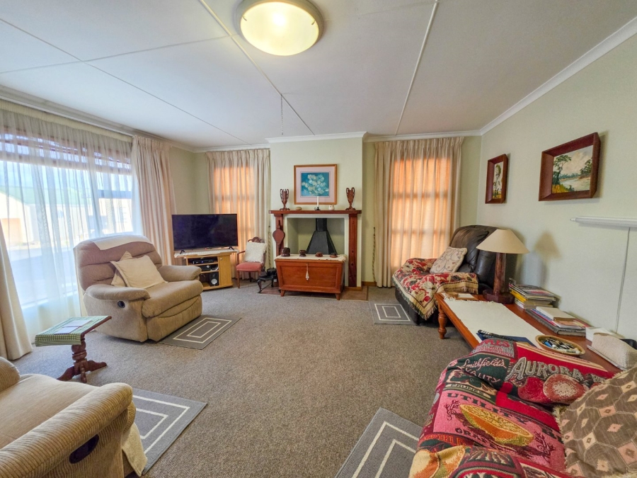 3 Bedroom Property for Sale in Stilbaai Wes Western Cape